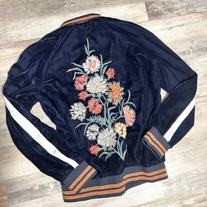 RE-LISTED- Velvet jacket embroidered